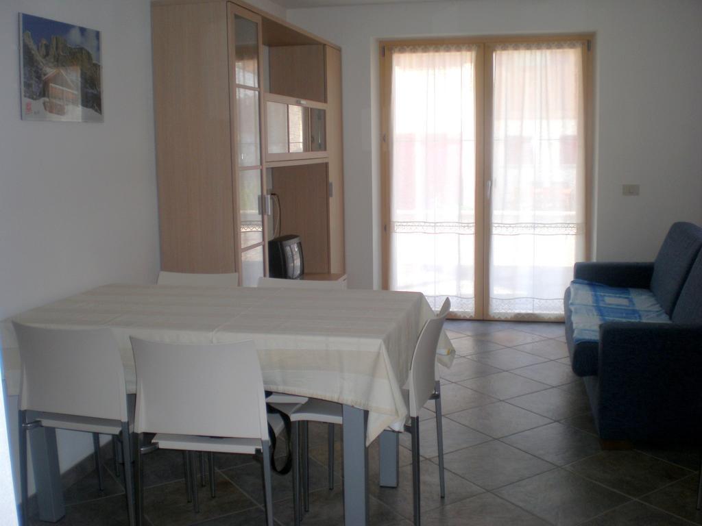 Anna Apartment Pozza di Fassa Exterior photo